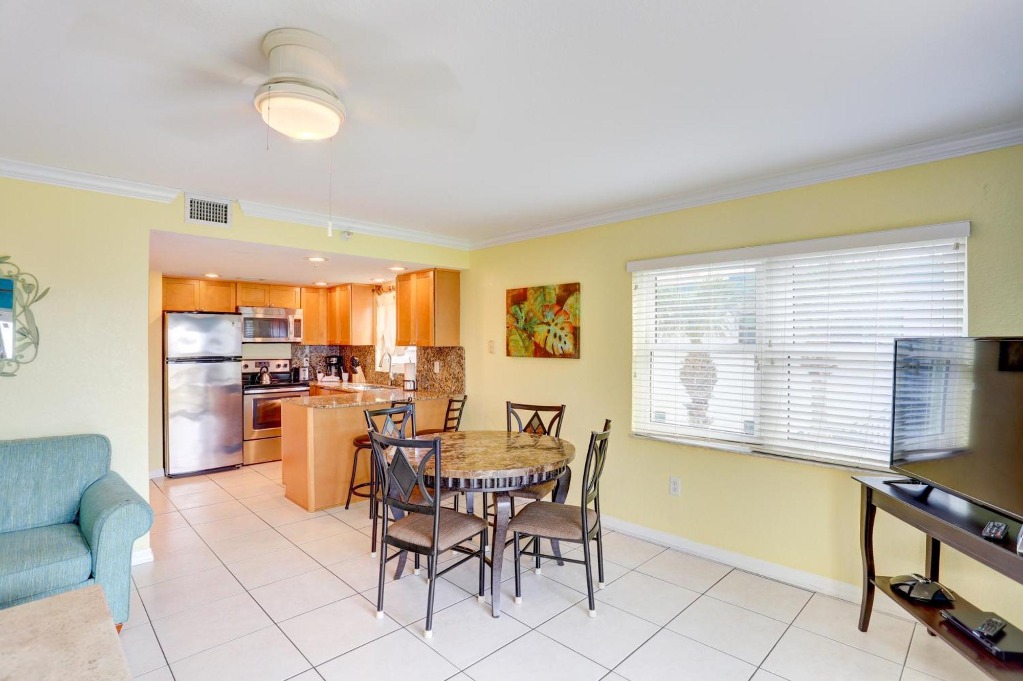 South Beach Condo Hotel By Travel Resort Services, Inc. St. Pete Beach Extérieur photo