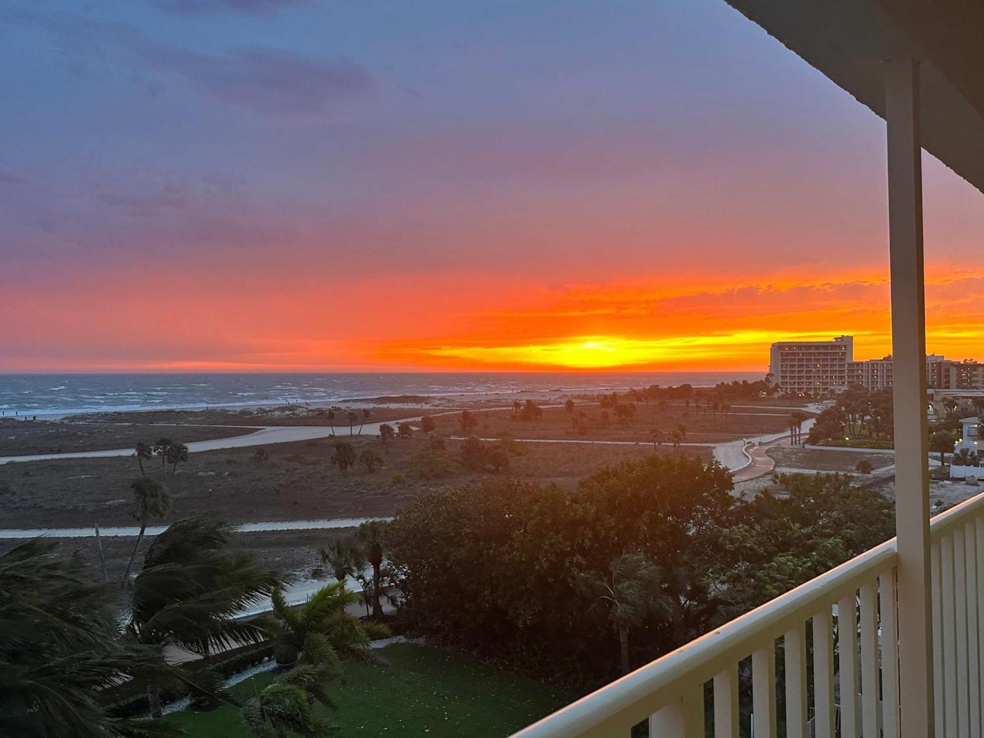 South Beach Condo Hotel By Travel Resort Services, Inc. St. Pete Beach Extérieur photo