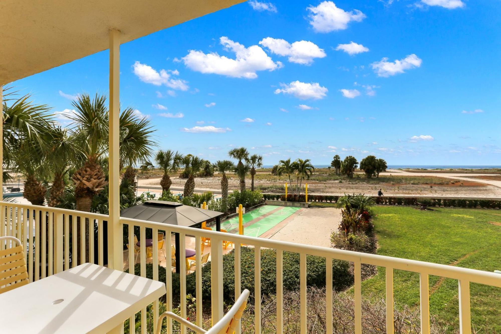 South Beach Condo Hotel By Travel Resort Services, Inc. St. Pete Beach Extérieur photo