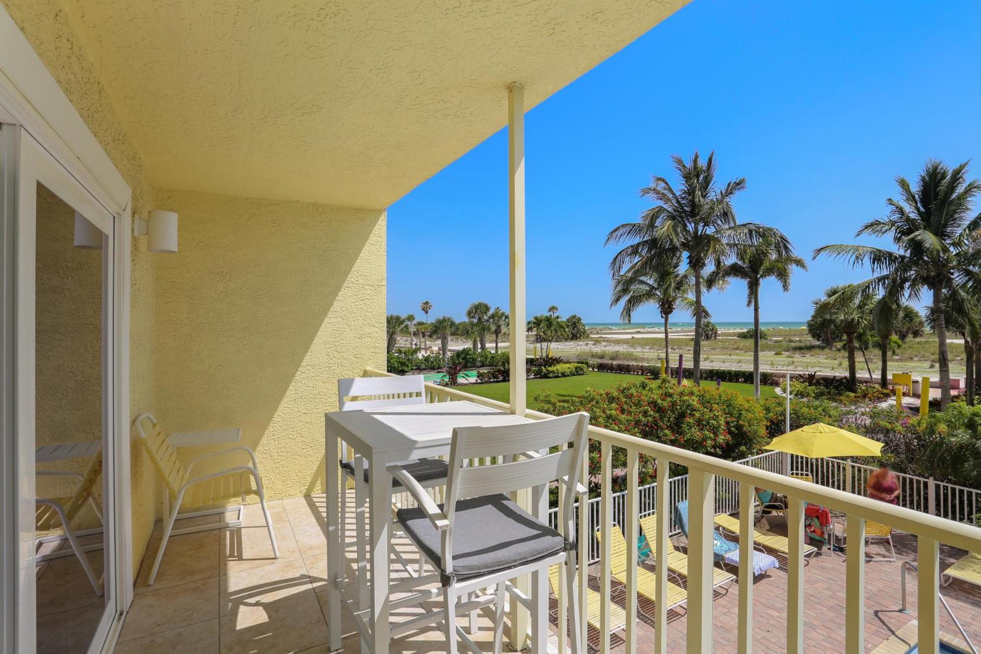 South Beach Condo Hotel By Travel Resort Services, Inc. St. Pete Beach Extérieur photo